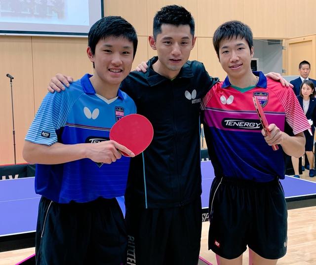 场均数据与 场均数据与